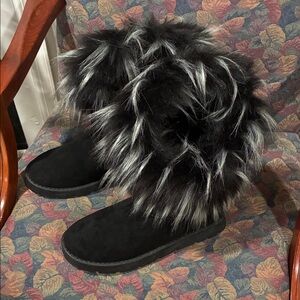 Black and Gray Fur-Trimmed Women's Boots